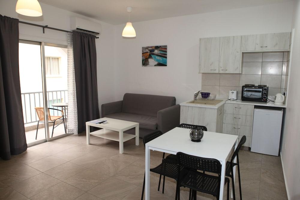 Polyxeni Hotel Apartments Limisso Esterno foto