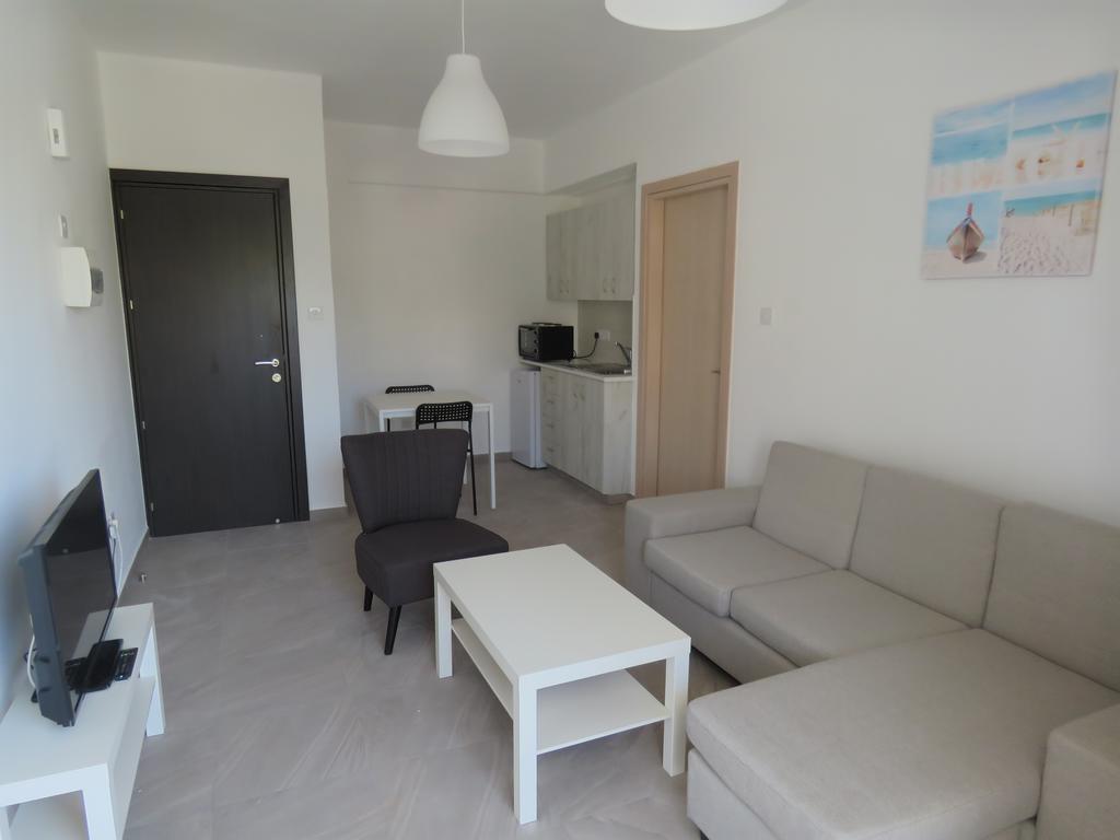 Polyxeni Hotel Apartments Limisso Esterno foto