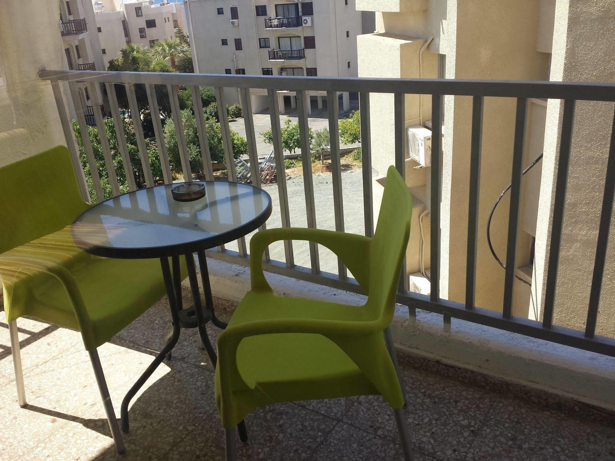 Polyxeni Hotel Apartments Limisso Esterno foto